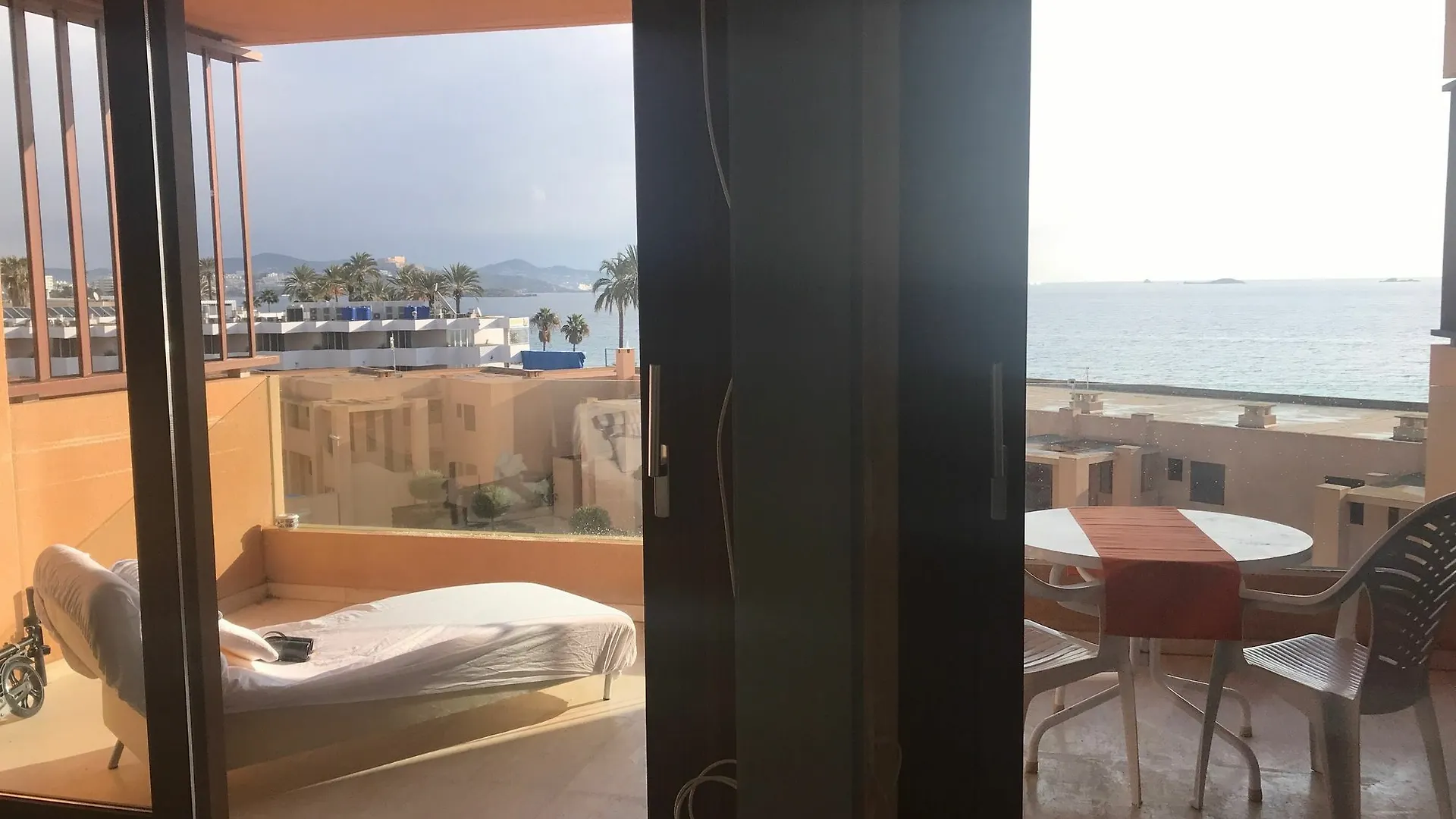 Ibiza White Aparts Lejlighed